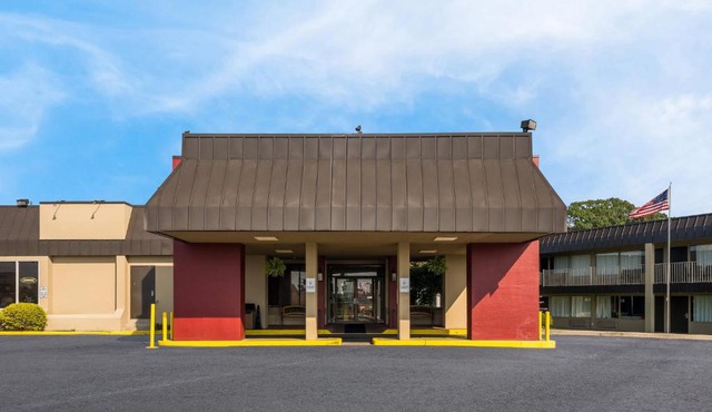 Red Roof Inn Reading