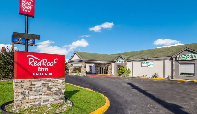 Red Roof Inn Savannah – Richmond Hill / I-95