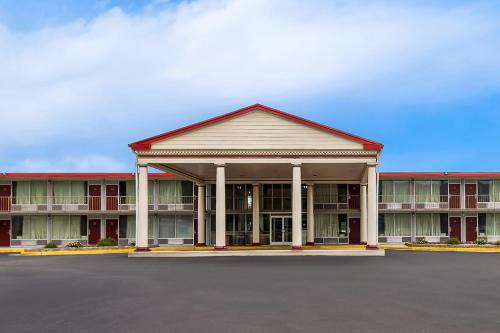 Red Roof Inn & Suites Cave City