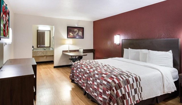 Red Roof Inn & Suites Commerce - Athens