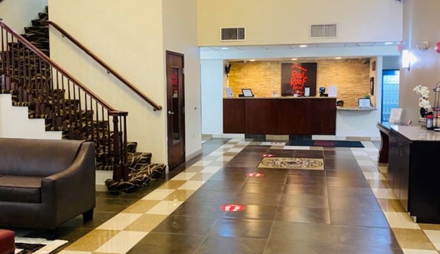 Red Roof Inn & Suites Detroit-Melvindale/Dearborn