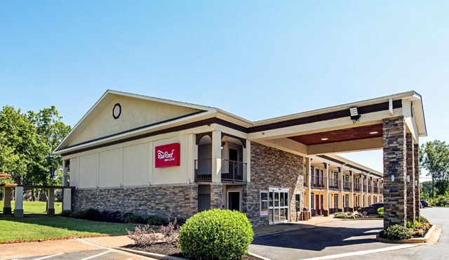 Red Roof Inn & Suites Greenwood, SC