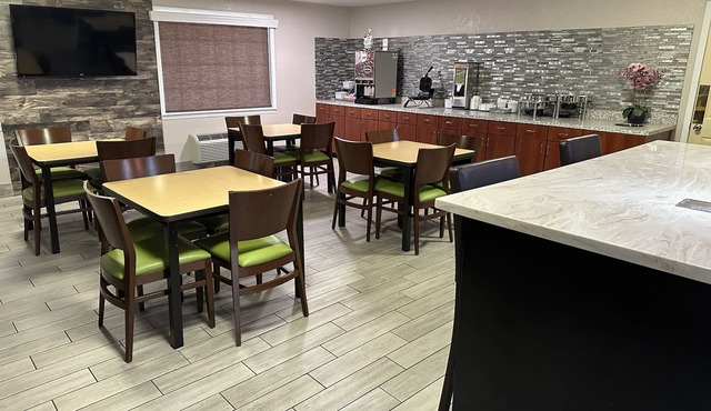 Red Roof Inn & Suites Marysville