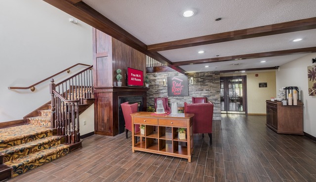 Red Roof Inn & Suites Stafford, VA