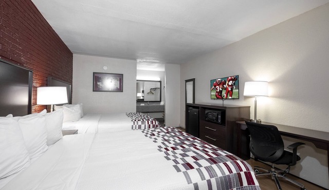 Red Roof Inn West Point