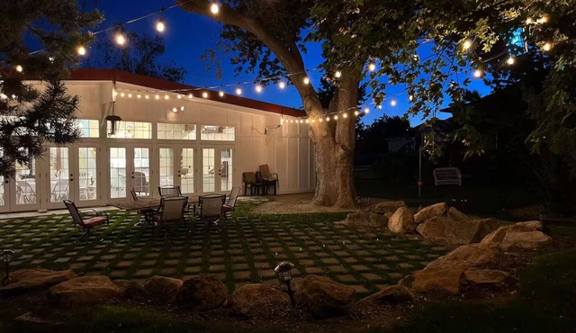 Red Roof Lodge large gathering space beds for 18 hot tub cold plunge