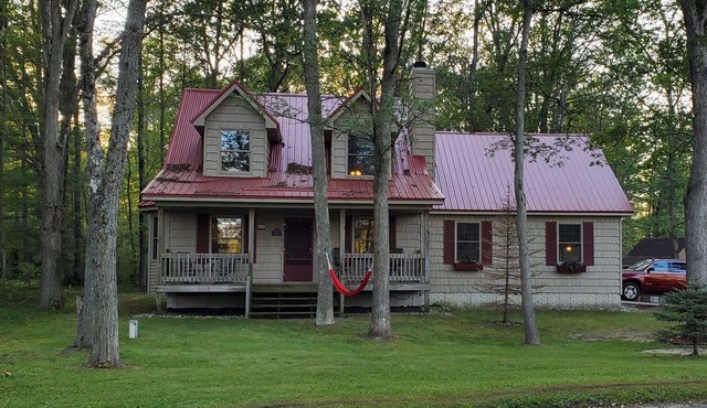Red Roof on Arbor Drive
