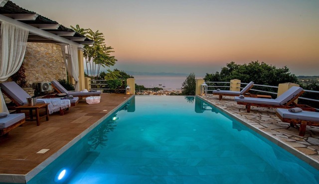 Red Rose Artists Villas