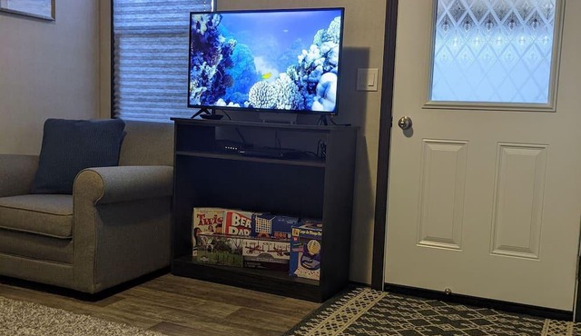 Red sparrow Resort Cottage Free WiFi, Free Parking and Free Pet Stay