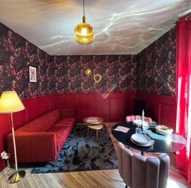 RED SPARROW -T2 avec jacuzzi