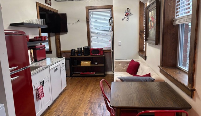 "Red, White & Beautiful" loft in the center of downtown Hohenwald, TN.