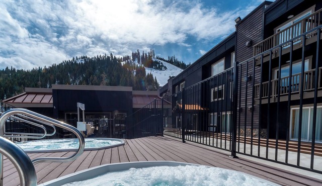 Red Wolf Lodge at Olympic Valley