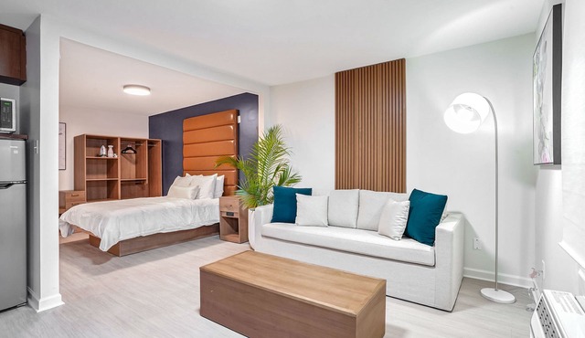 Redamo Suites