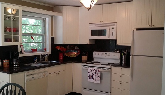 Redbird Retreat - pet friendly