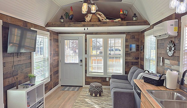 Redbud Tiny Home Resort