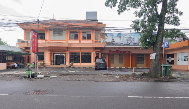 RedDoorz @ Achino Hotel Bandung