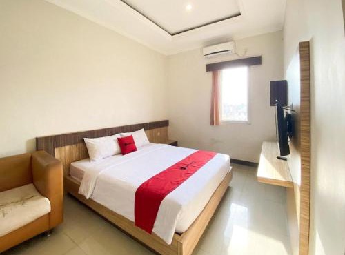 RedDoorz at Berau Plaza Tanjung Redeb