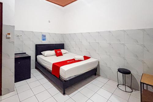 RedDoorz at Hotel AVA Malioboro
