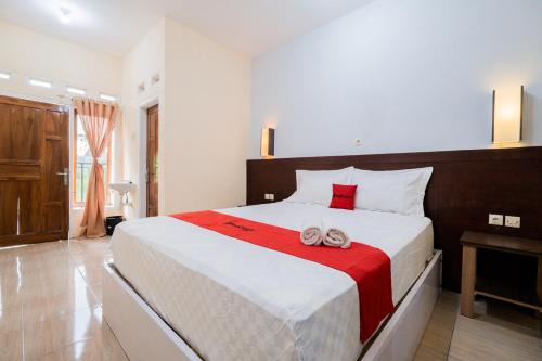 RedDoorz at Omahku Guest House Batu