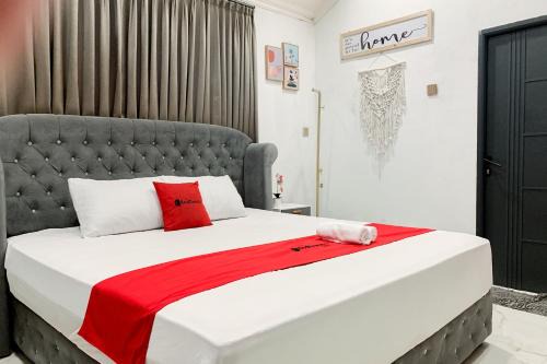 RedDoorz at Villa Zea Sayangheulang Garut