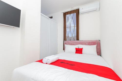RedDoorz near Pasar Lama Serang