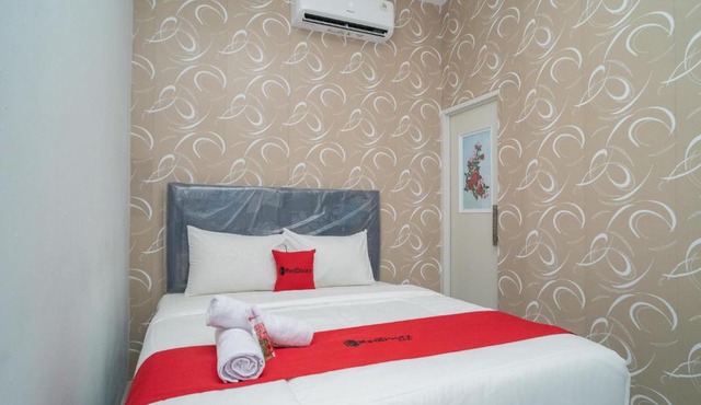 RedDoorz near Sarinah Jakarta