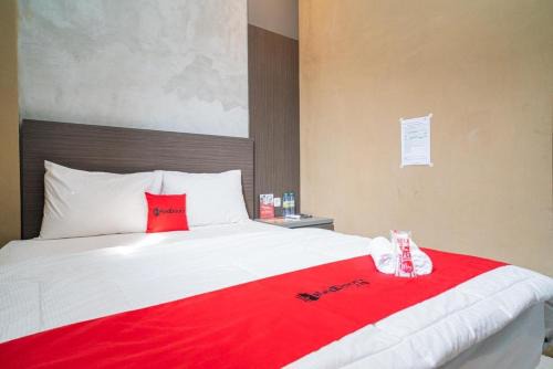 RedDoorz near Wisata Paribendo Lawang