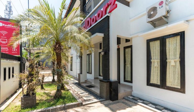 RedDoorz @ Pengayoman Panakkukang 3