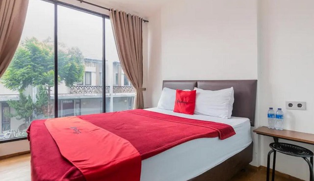 RedDoorz Plus near ICE BSD 2