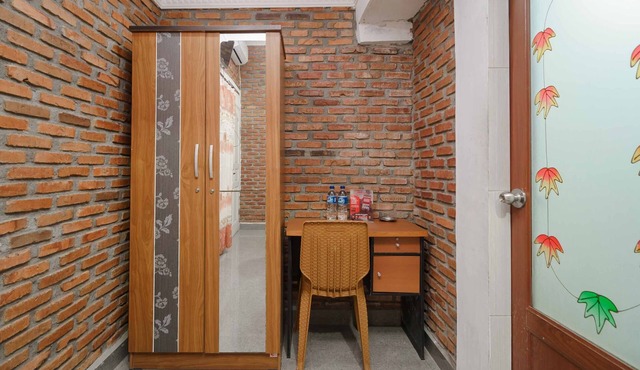 RedDoorz Syariah near Jalan Asahan Pematang Siantar