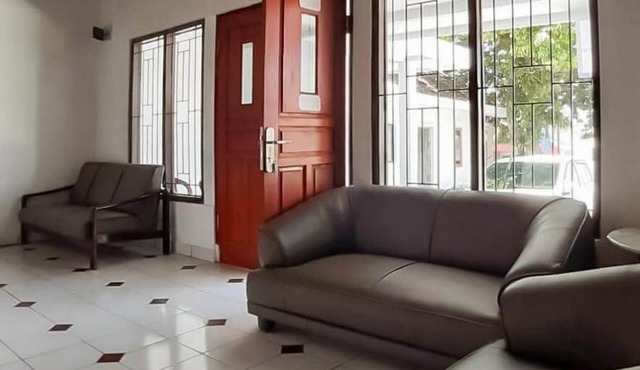RedDoorz Syariah @ Jl Raya Sukabumi