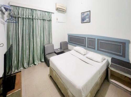 RedDoorz Syariah Near Pelabuhan Sri Bintan Pura Tanjungpinang