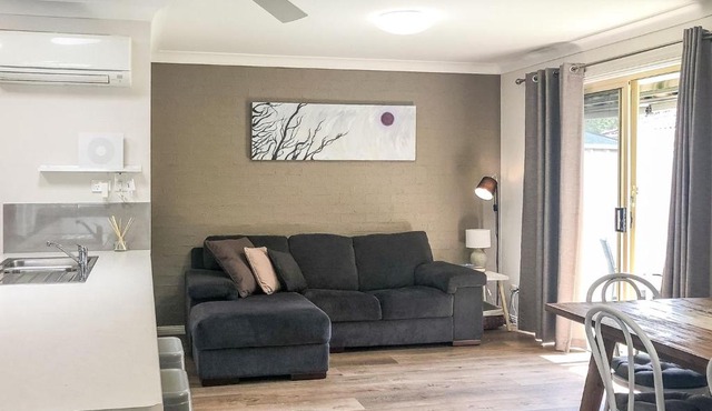 Redman 1 10 Redman Place great duplex close to