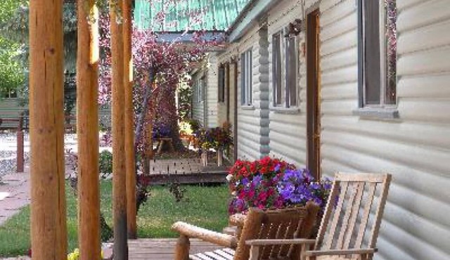 Redstone Cliffs Lodge