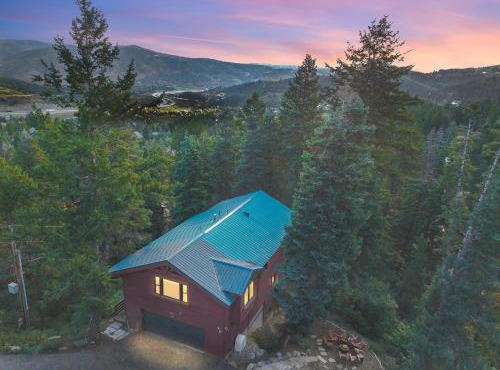 Reduced Nightly Rates! Park City Cabin, Hot Tub, Fire Pit - Sleeps 14
