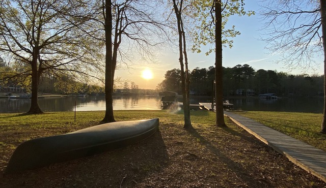 Reduced Spring rates! On Lake Oconee with Sunset Views, 2 Masters