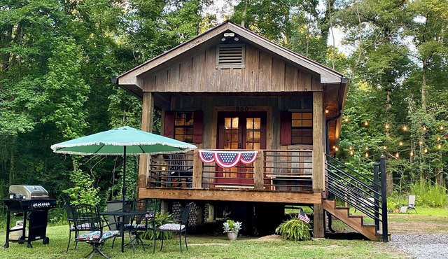 Redwood Cabins MS - Close to Vicksburg, MS & River