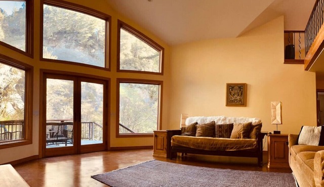 Redwood Creek Getaway!