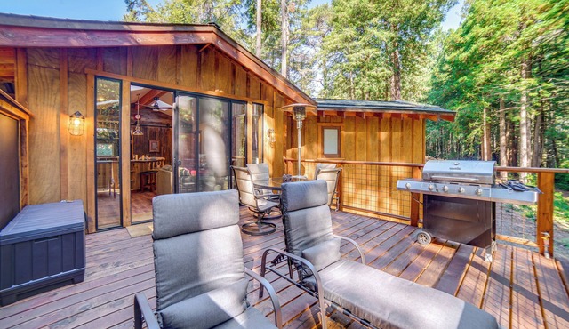 Redwood Forest Sanctuary w/Trail Access On-Site