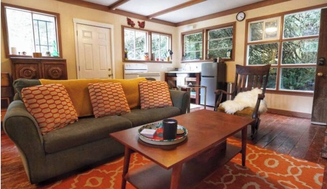Redwood Hideaway