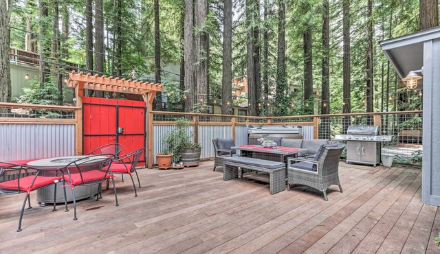 Redwoods Cabin w/Hot Tub: Walk to Russian River!