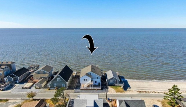 Reed's Beach - Bay Front Duplex - Both Units - Perfect for Multiple Families