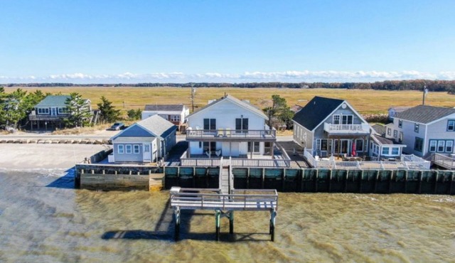 Reed's Beach - Stunning waterfront Sunsets - Bay Front Home Steps to beach