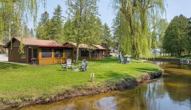 Reed's on the River Cabin 6