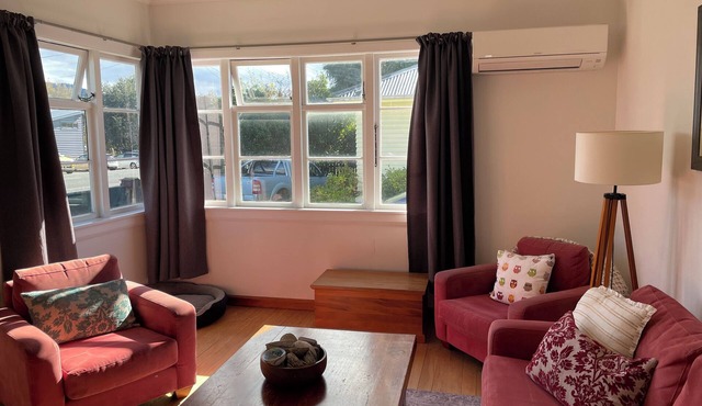 Reefton - Relaxed West Coast Getaway - Close to Town - Pet Friendly