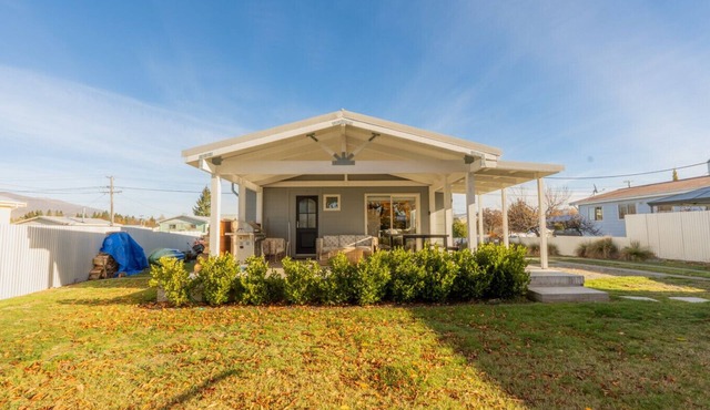 Reel 'n' Relax on Mackenzie Drive, Twizel