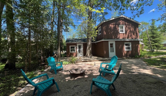 Reel Paradise- a stone’s skip away from the gorgeous Shawano Lake