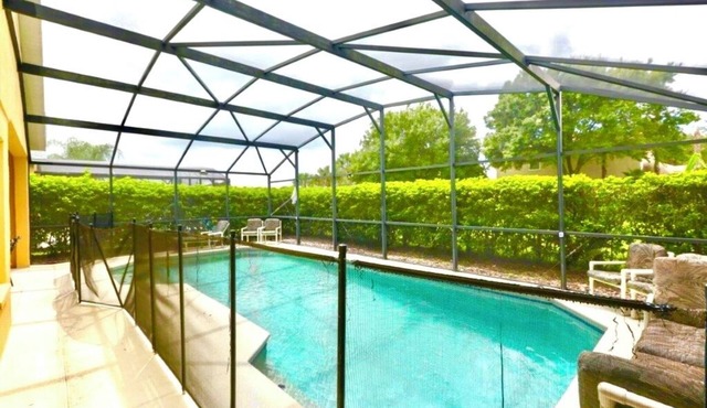 Ref 113. Modern family villa, own private pool, near Disney.
