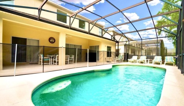 Ref 33. Stunning 6 Bed villa, pool, hot tub