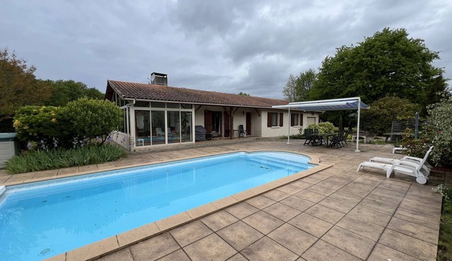 Ref 707 - Pleasant villa with swimming pool in a quiet area